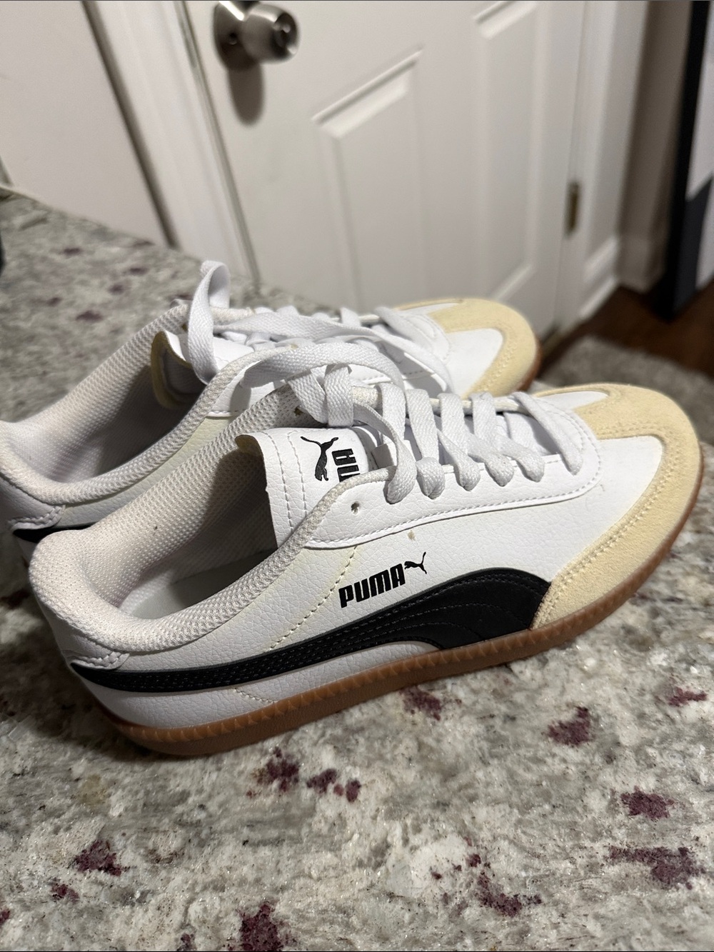Puma White Black Gum-Trim Low-Top Sneakers